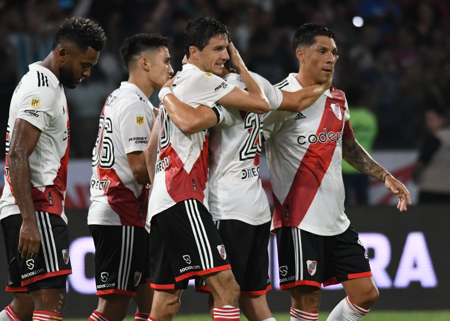 River busca recuperar la memoria ante un Arsenal en terapia intensiva