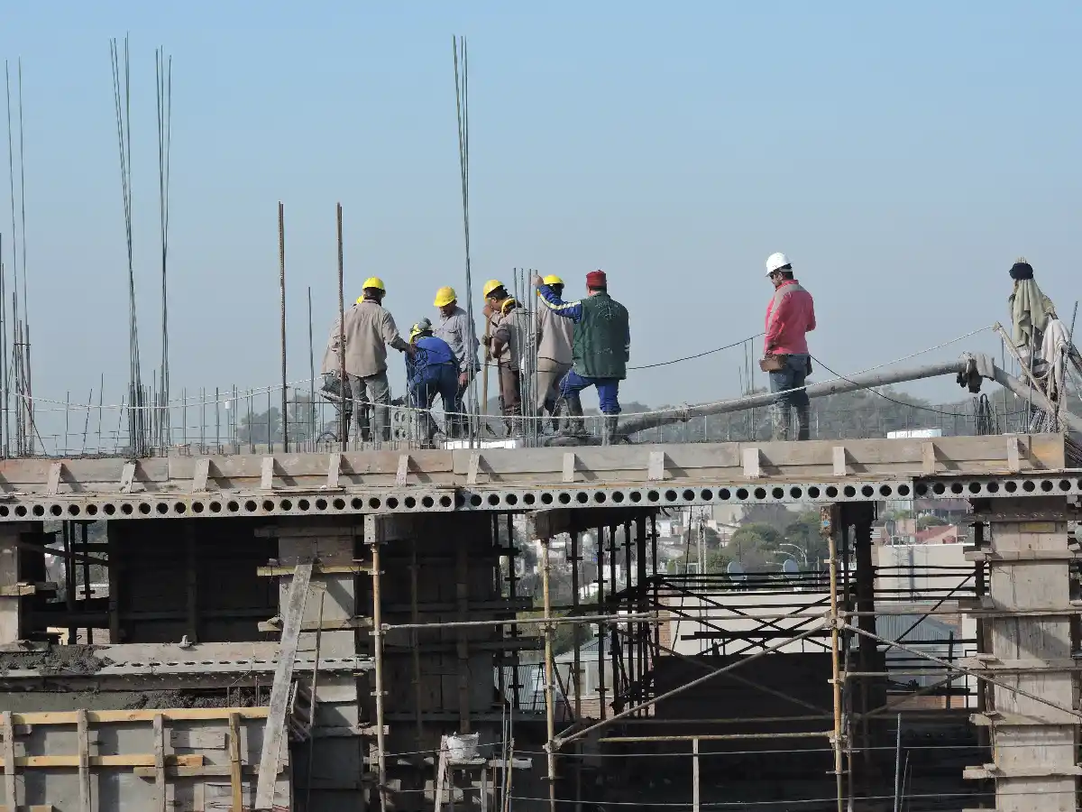Subió 1,8% en octubre el empleo en la industria de la Construcción