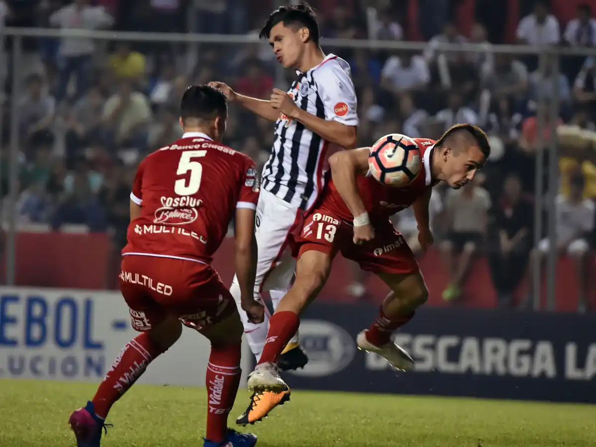Huracán cayó y se despidió