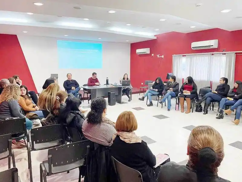 Nueva reunión de la mesa intersectorial para 
el abordaje de la problemática del suicidio