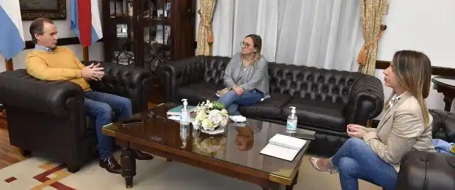 Bordet evaluó las acciones que viene implementando la provincia en materia social
