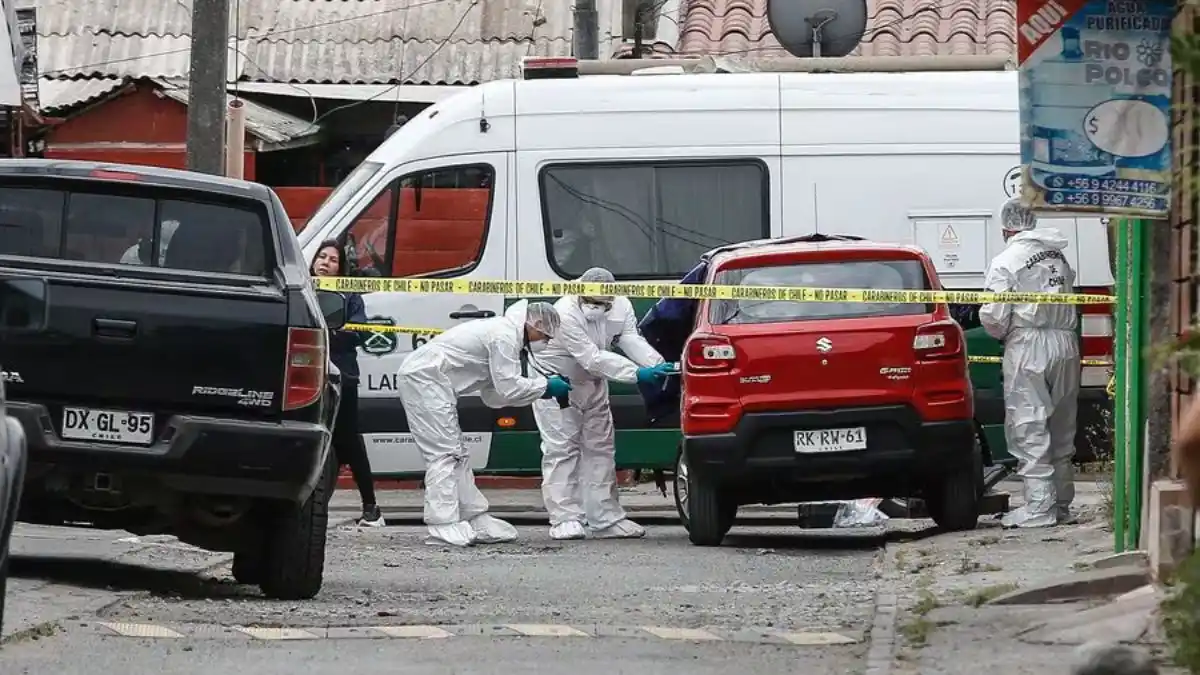 ANDABA EN UNA ZONA PELIGROSA: acribillan a venezolano en Chile
