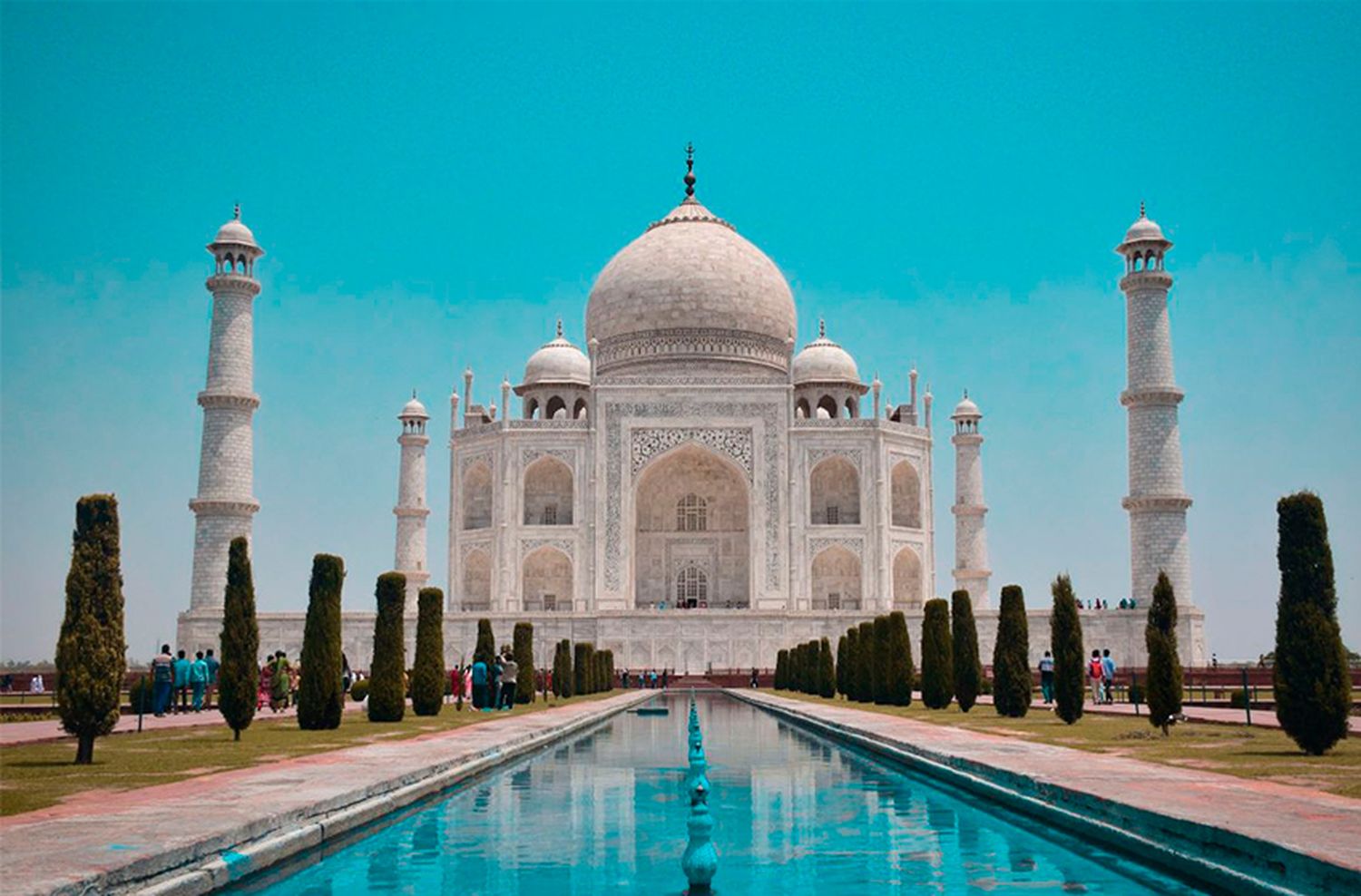 El Taj Mahal reabre sus puertas tras dos meses de cierre por el coronavirus en India