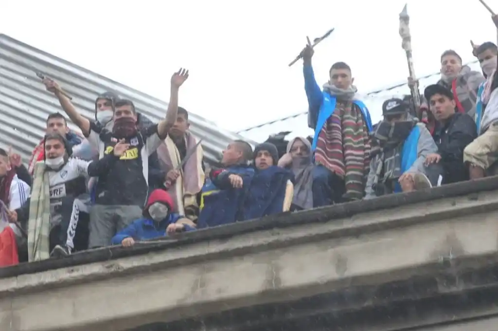 Presentan un amparo contra las liberaciones de presos