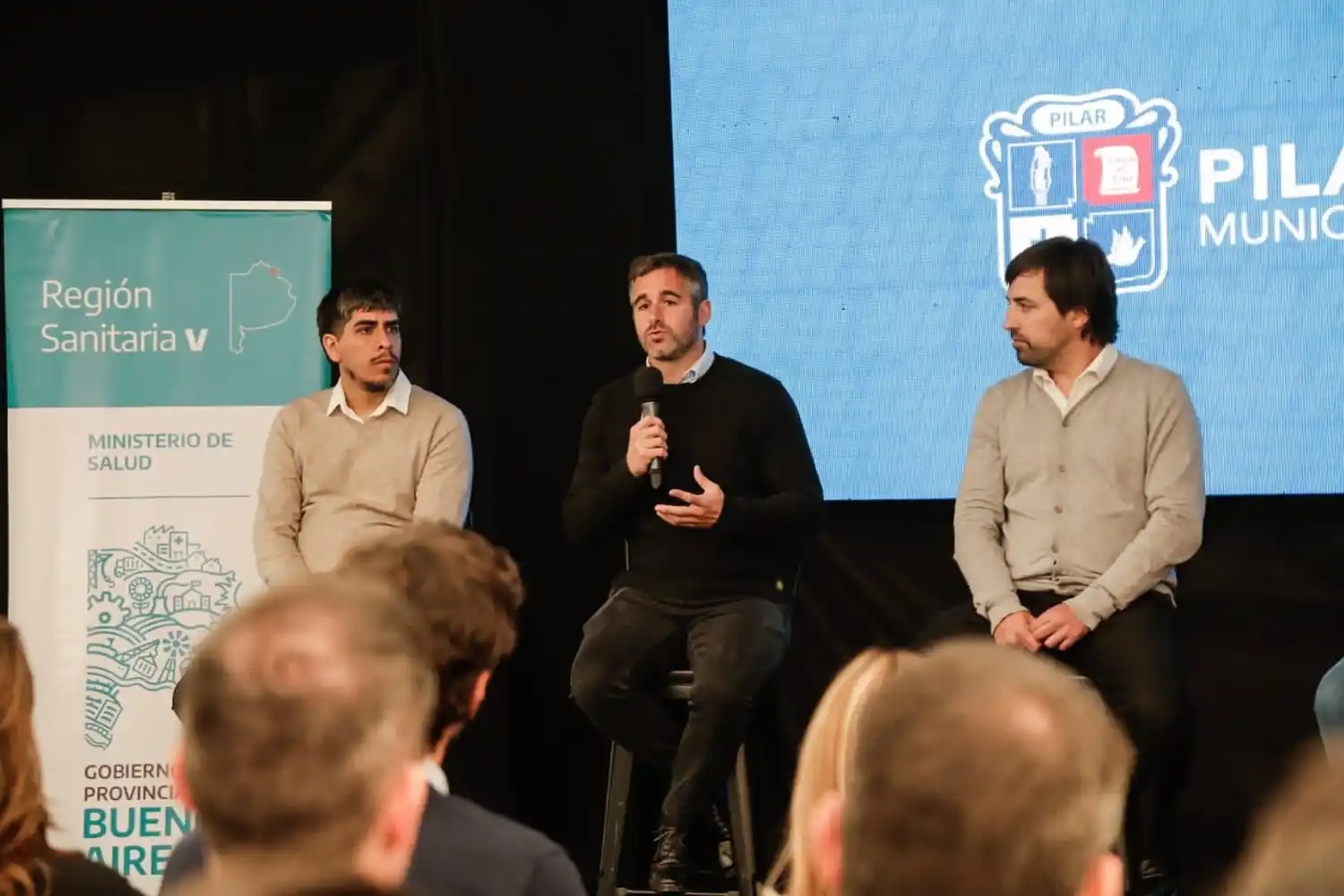 Buscan coordinar atención: Achával y Kreplak junto a los secretarios de salud de la región sanitaria V