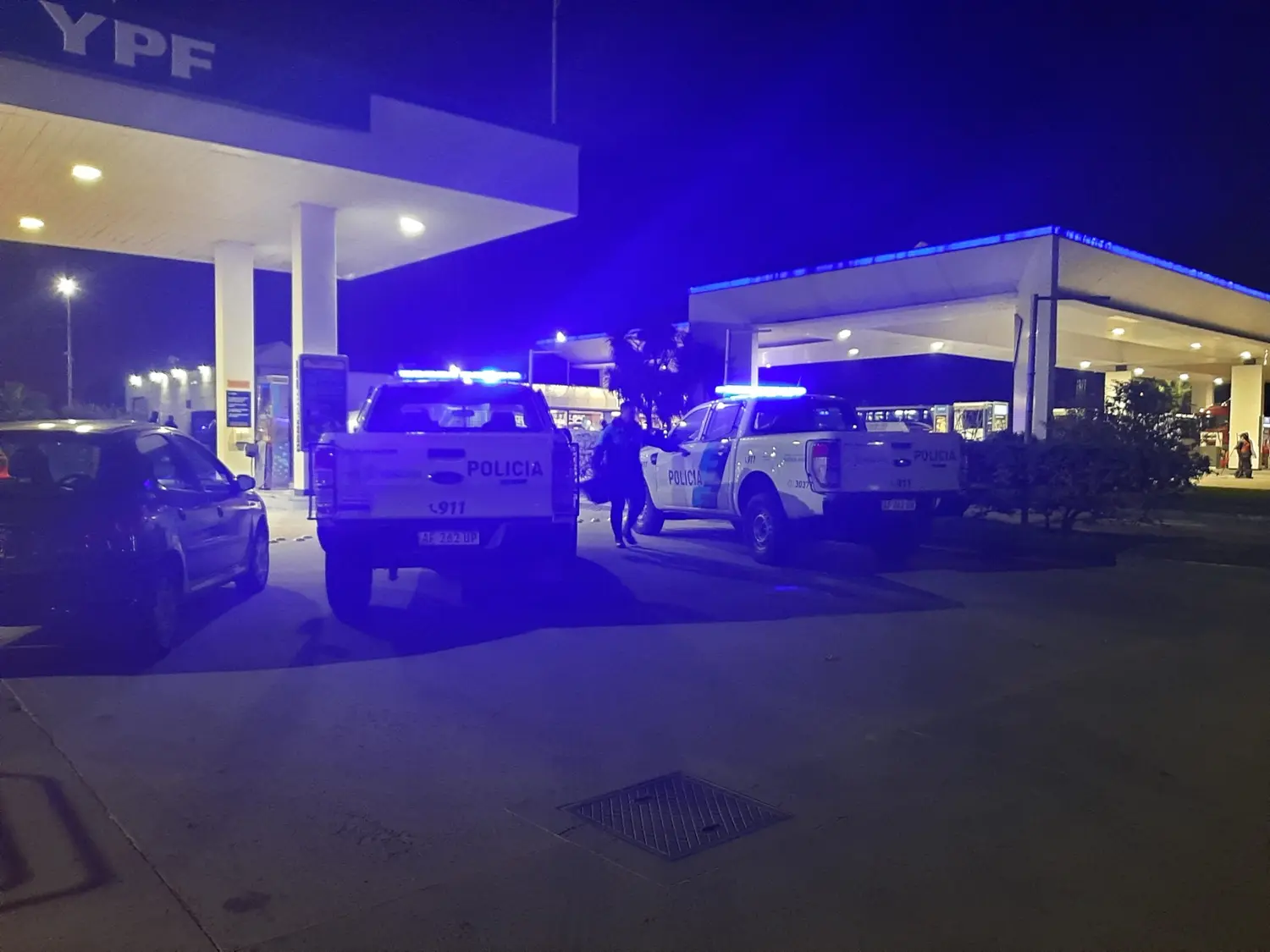 Detienen a dos policías federales acusados de extorsionar a un empresario en una causa por narcotráfico