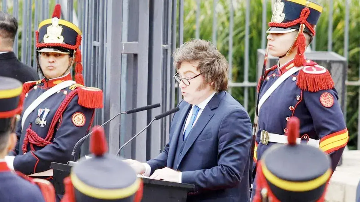Desde el homenaje a San Martín, Milei llamó a sostener el rumbo y criticó a sus adversarios políticos
