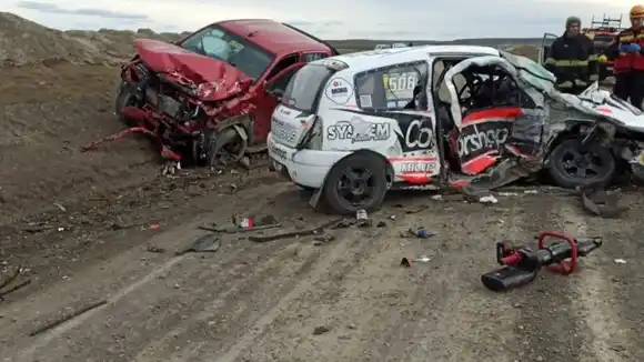 Viajaron desde Chile para comprar un auto de rally, salieron a probarlo y fallecieron en un accidente