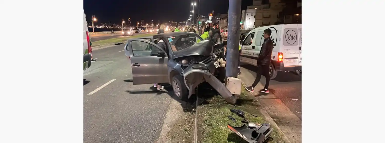 Un bebé hospitalizado, tras un impactante choque en la costa de Mar del Plata