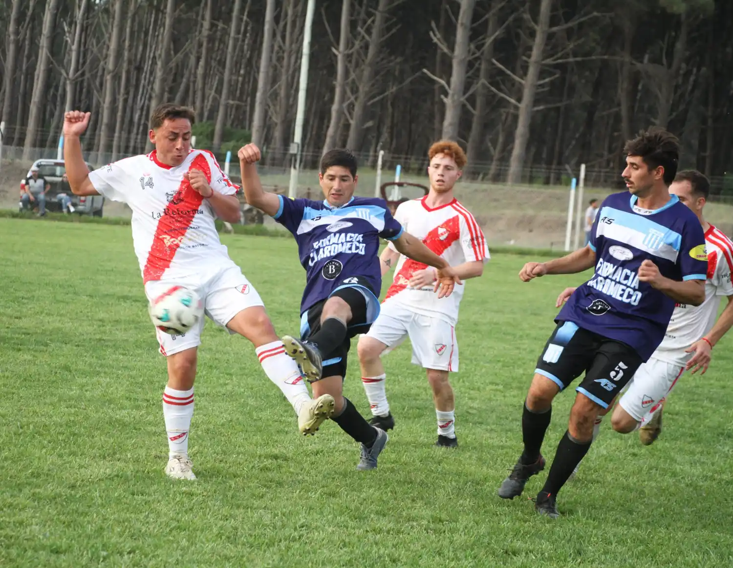 Fútbol de Primera: esta noche se define el descenso y el puesto de Promoción