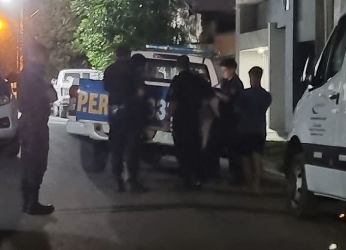 Detuvieron a un sujeto que pretendió arrebatar un teléfono celular