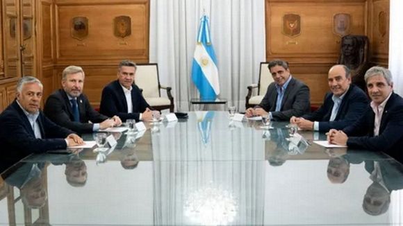 El Gobierno puso en marcha la mesa política para retomar el diálogo con las provincias
