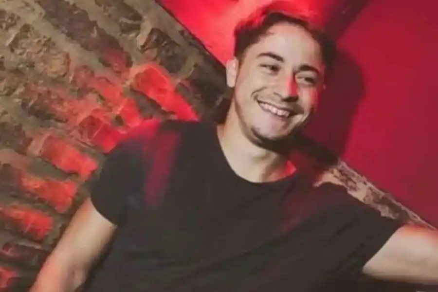 "No para de dar patadas": crece la preocupación por la salud mental de Máximo Thomsen