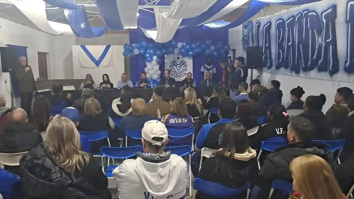 Viale Foot Ball Club celebró sus 100 años con un emotivo acto y amplio respaldo institucional