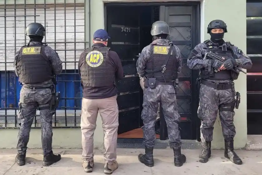 Prisión preventiva para un policía acusado de proteger a bandas de narcomenudeo en Rosario