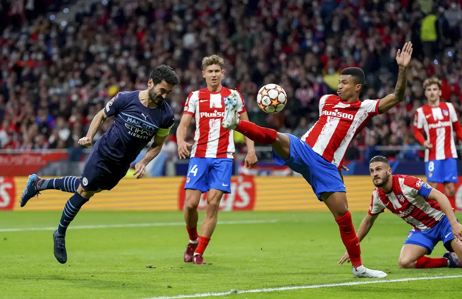Manchester City y Liverpool avanzaron a semifinales