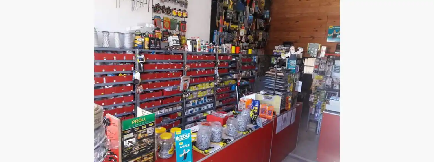 Ferreteros afirman que las medidas del dólar "no se ven reflejadas en los precios"