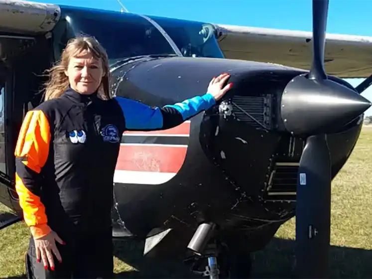 Durante el operativo se secuestraron todos los elementos vinculados con la práctica del paracaidismo.