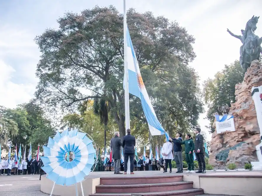 Frigerio reivindicó el acuerdo y la unidad en el acto central del 25 de Mayo