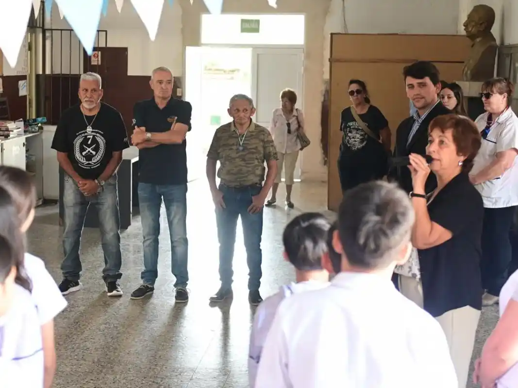 Llevaron a cabo un homenaje a Ángel Omar Beatriz, un héroe de Malvinas