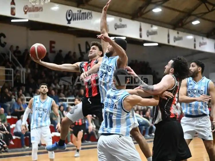 Central Entrerriano perdió ante Racing de Avellaneda y sufrió su primer traspié en la Liga Argentina