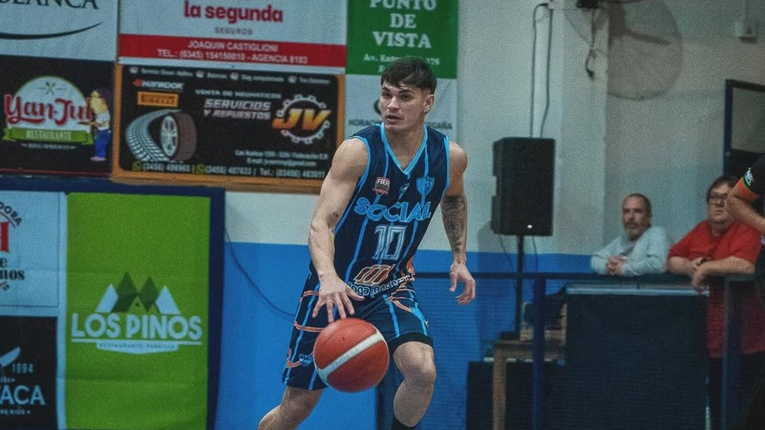 Julián Martínez.