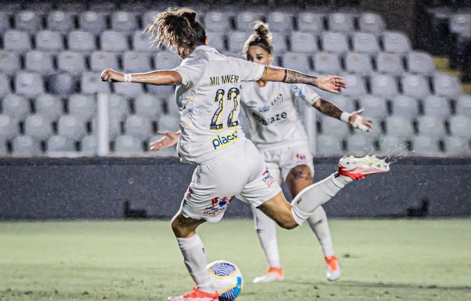 Milagros Menéndez: "Me sorprendió mucho como es el fútbol en Brasil, muy competitivo"