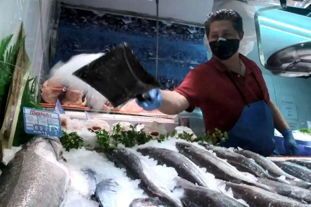 Detectan residuos de 42 fármacos en pescados que se consumen en Córdoba