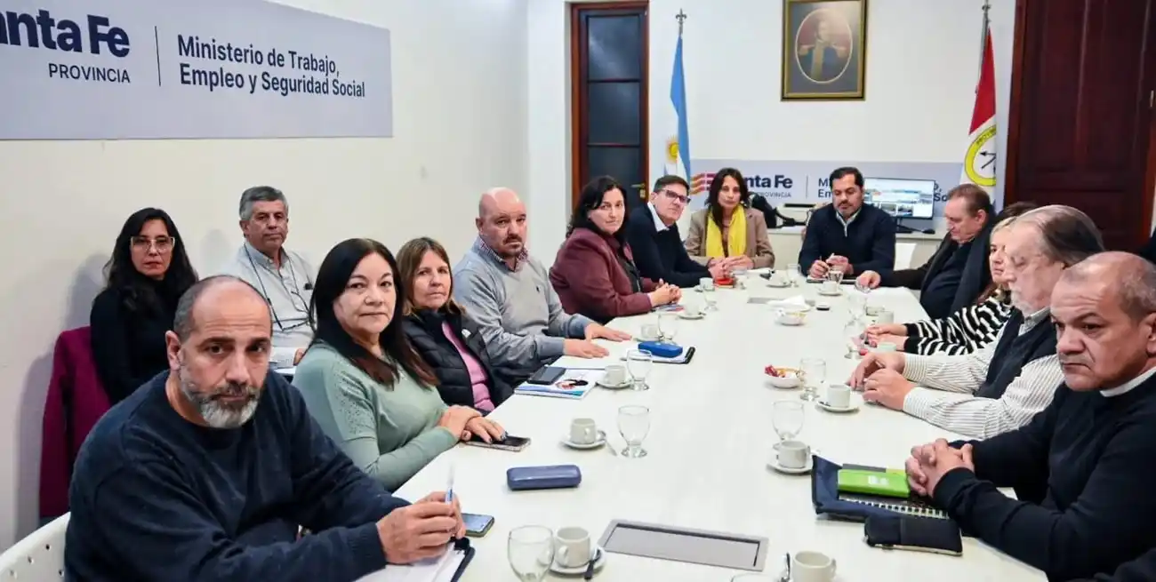 La segunda reunión duró escasos 20 minutos. No hubo propuesta salarial y los gremios se levantaron de la mesa.