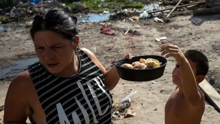 La canasta básica aumentó 4,6% en mayo y una familia necesitó casi $100.000 para no ser pobre