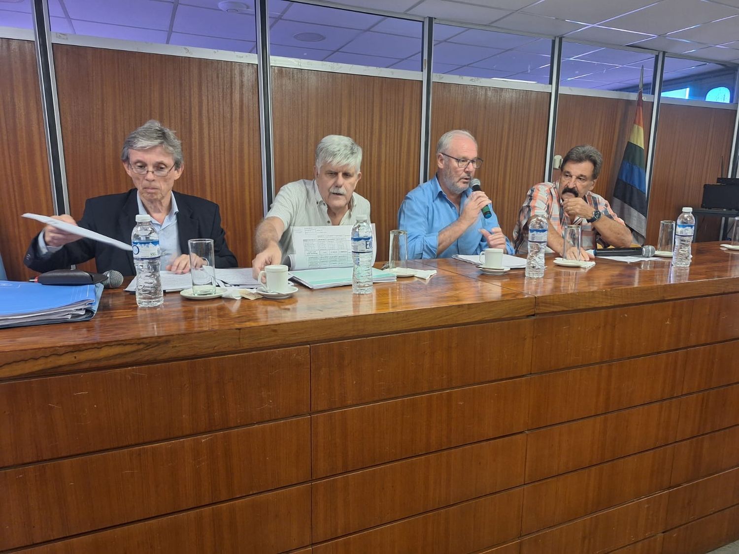 Murtagh, Figueredo, Aznar y Corradini, en la conferencia de prensa realizada en la sede social de la CEVT. Foto: Sur24