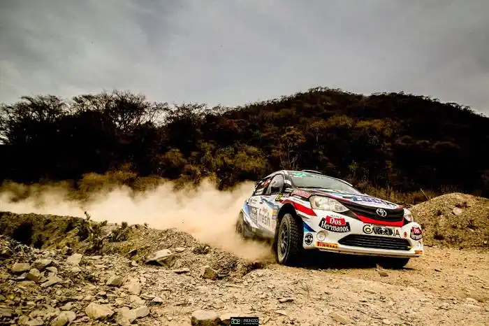 Nadia Cutro y  �SToio⬝ Ballay en el  50º Rally de la Manzana