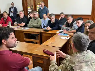 La reunión para coordinar los esfuerzos para paliar los excesos hídricos tuvo lugar en 9 de Julio.