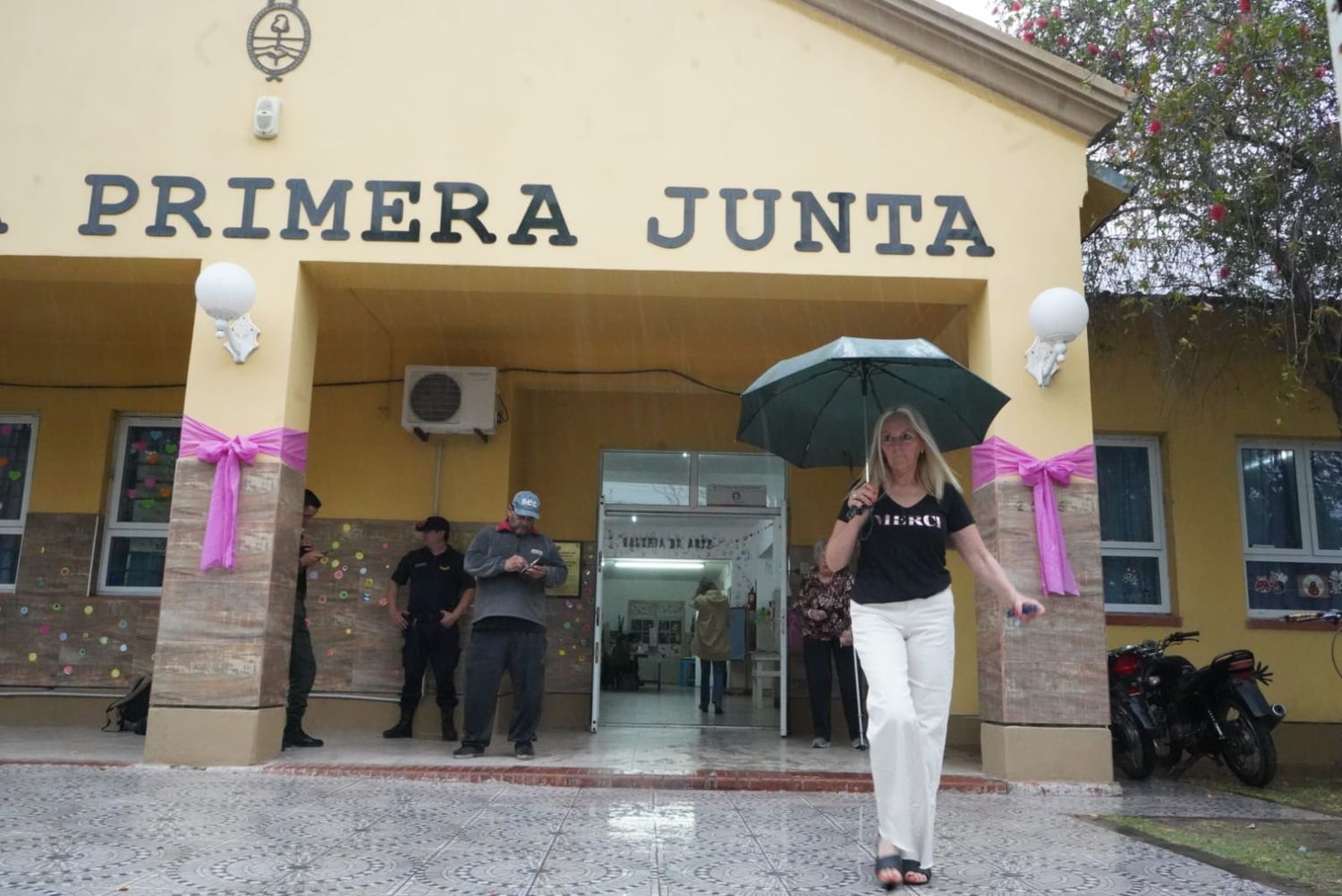 La lluvia finalmente llegó pasadas las 9 de la mañana de este domingo