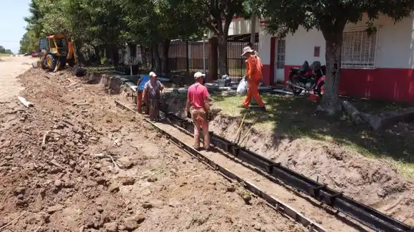 Avanzan las obras de cordón cuneta en toda la ciudad