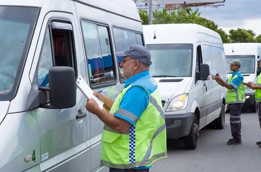 El Ministerio de Transporte refuerza controles en la costa