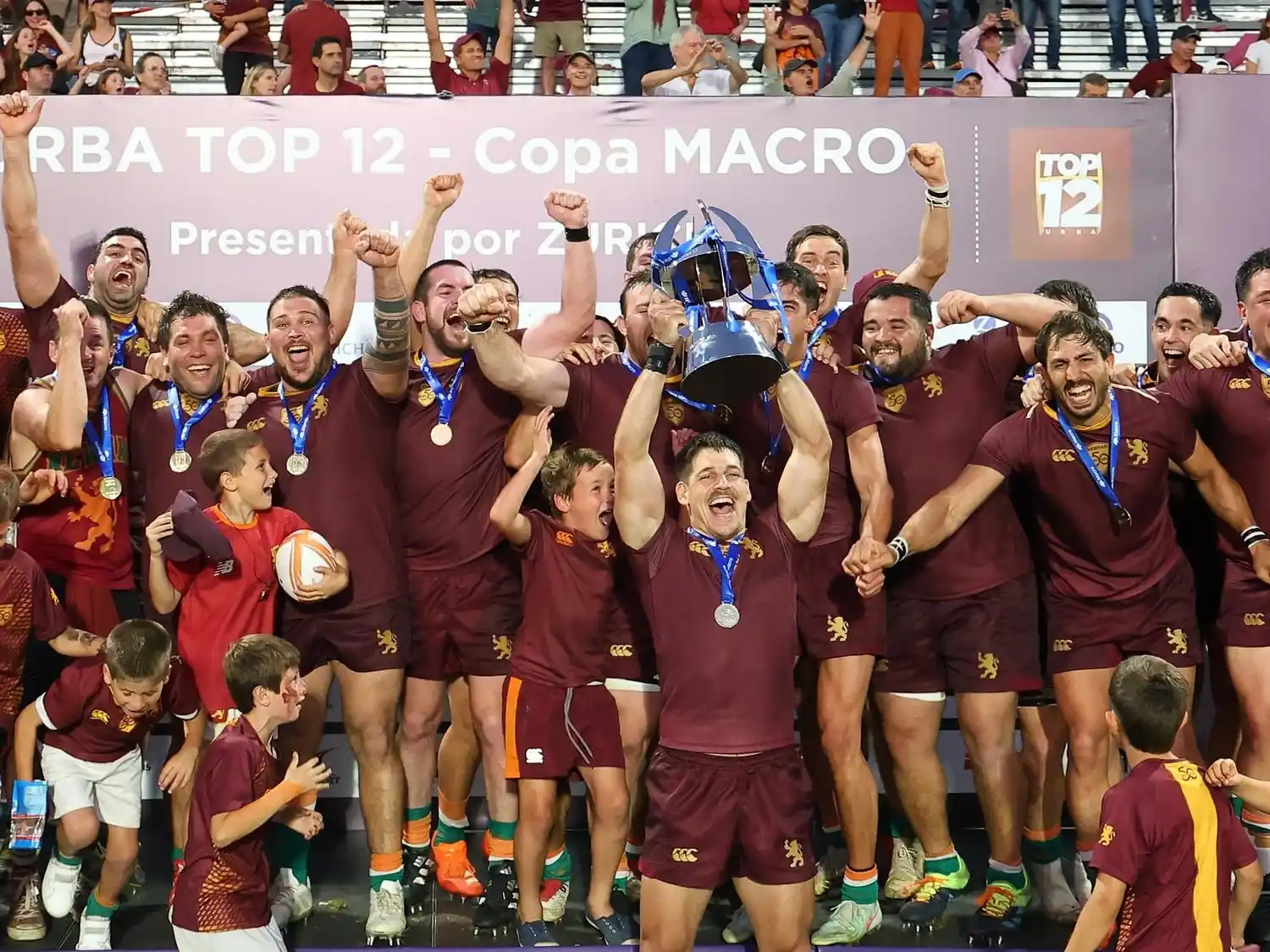 Newman festejó en San Isidro.