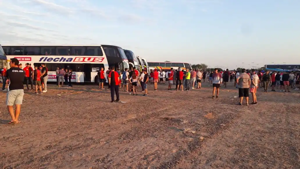 Más de 35 mil hinchas sabaleros ya cruzaron la frontera paraguaya