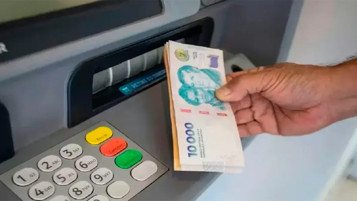 El Gobierno definirá por decreto el nuevo salario mínimo.