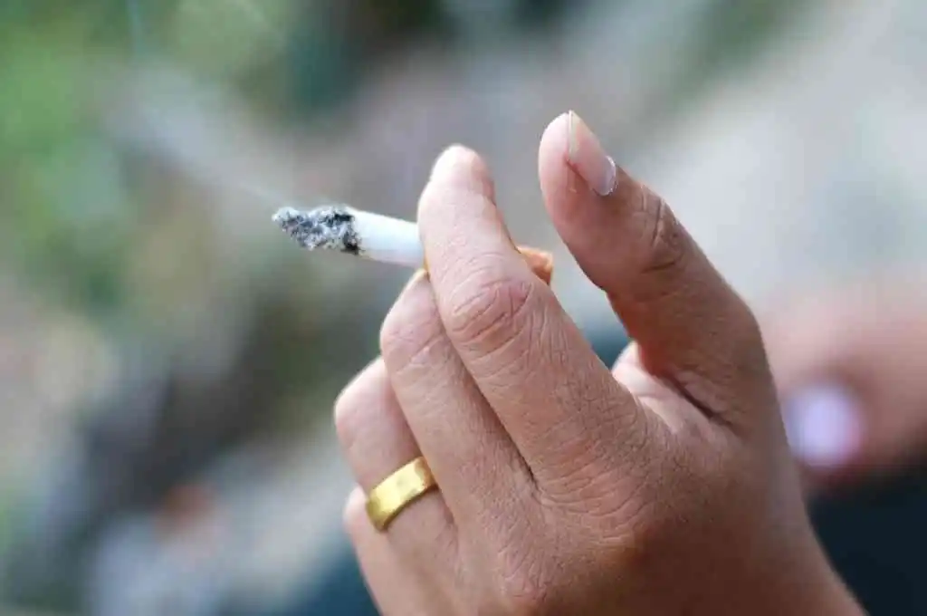 En Argentina hay casi 2 millones más de fumadores que hace dos años