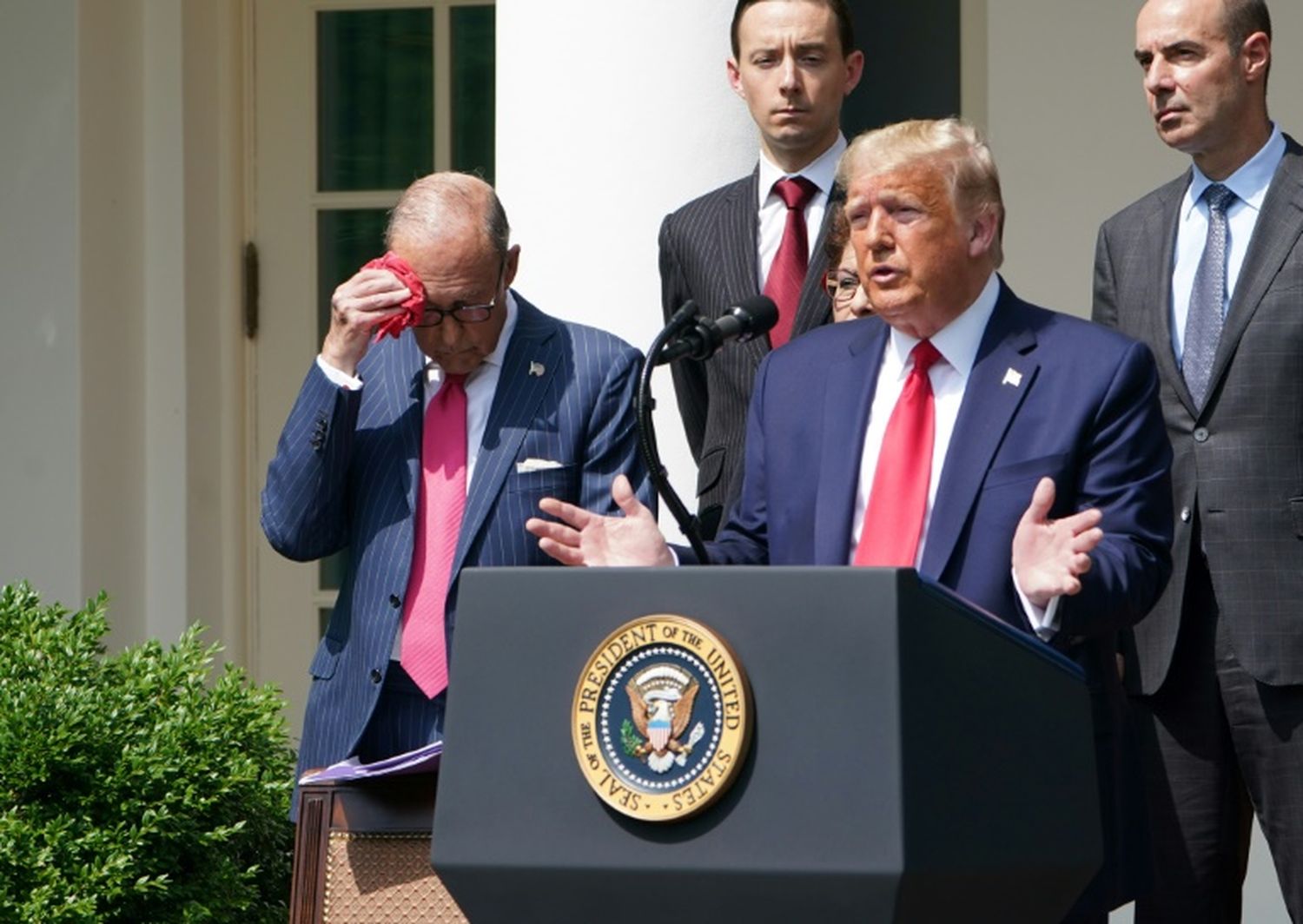 Donald Trump apuesta a un crecimiento económico para luchar contra el racismo