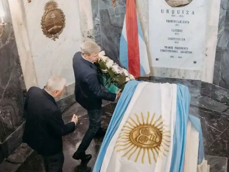 Frigerio encabezó los actos y recorrió puntos clave de Concepción del Uruguay