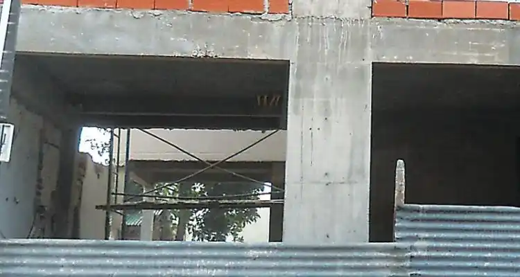 Las obras sin control provocaron  un accidente que pudo ser fatal