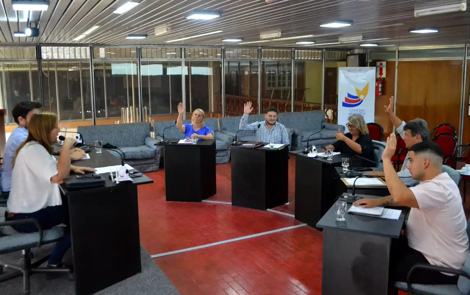 Los concejales firmatenses en el primer encuentro del 2024.