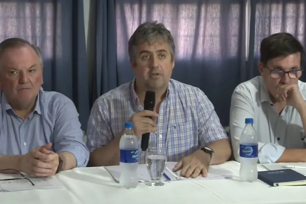 Senador Felipe Michlig; ministro Cococcioni; ministro José Goity.