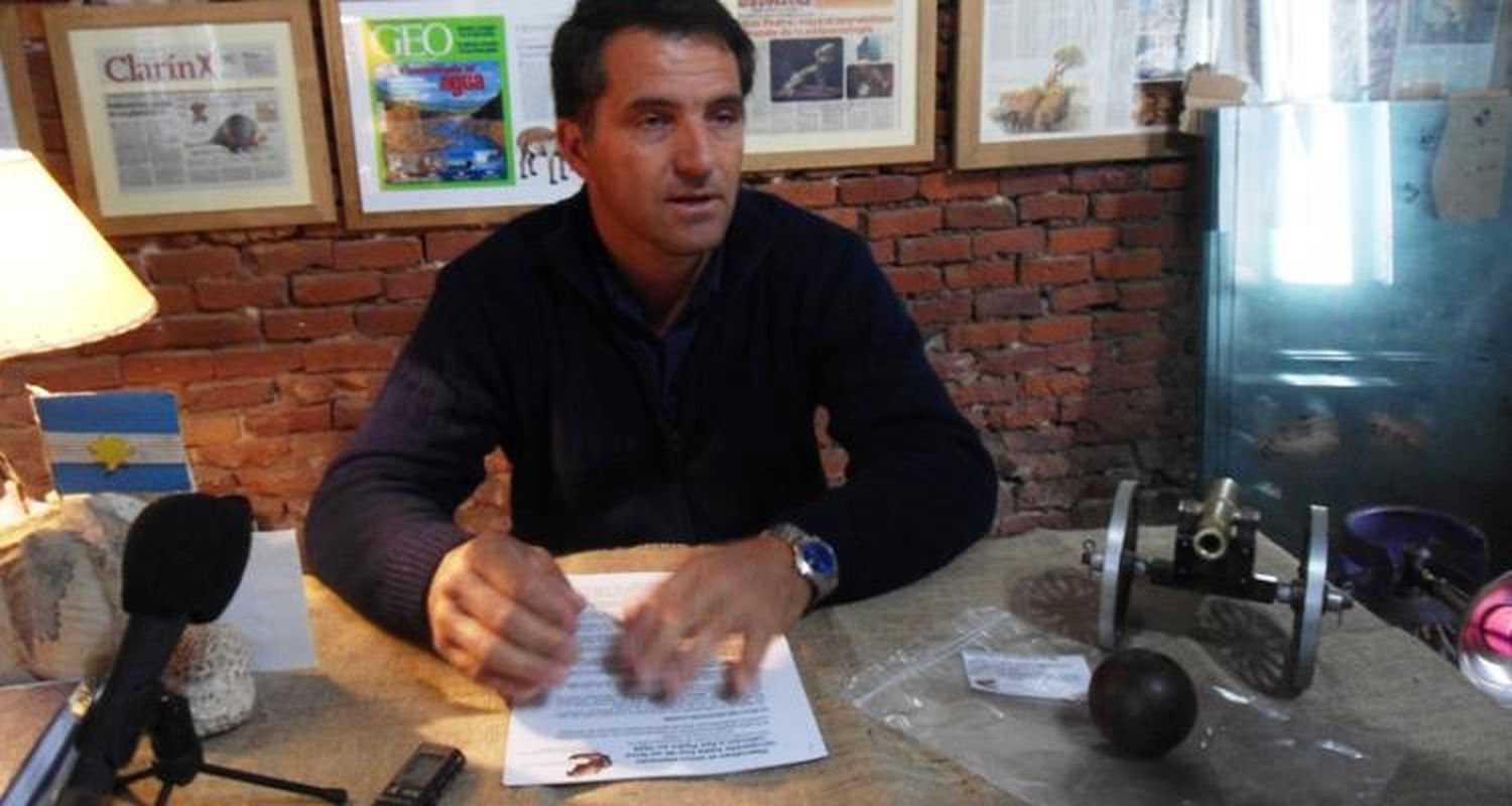 Organizaciones y autoridades de la Armada destacaron la tarea de Aguilar al frente de los museos