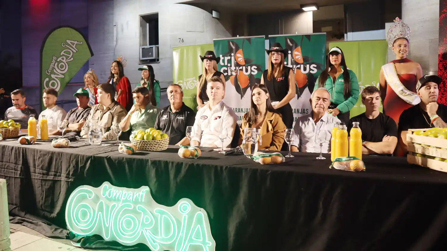Presentaron el Turismo Pista y el Turismo Carretera 2000 en Concordia