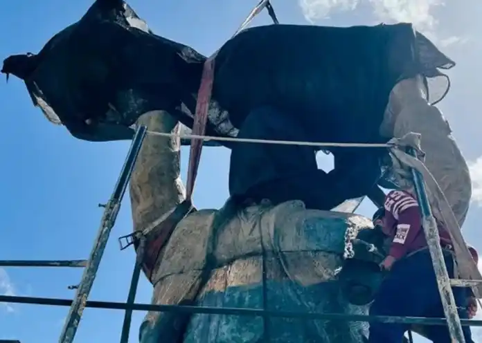 La presentación de la estatua de Gallardo, postergada