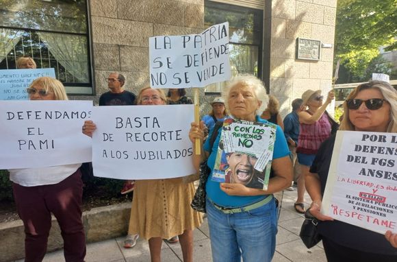 Veto a la movilidad jubilatoria: “Son sinvergüenzas y no se olviden que nos estamos muriendo de hambre"