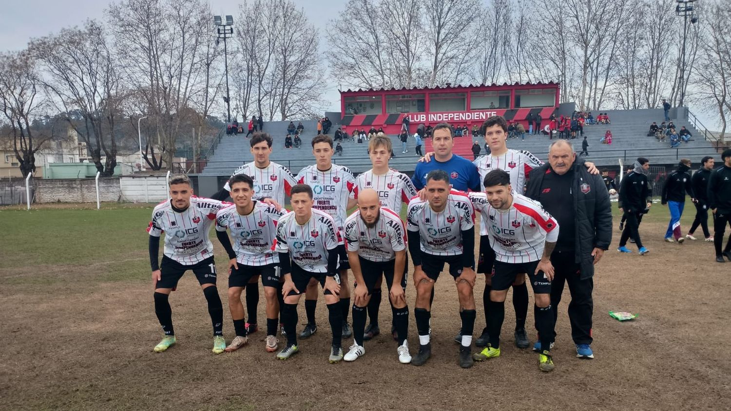 Gimnasia saltó a la punta con su victoria en Ayacucho
